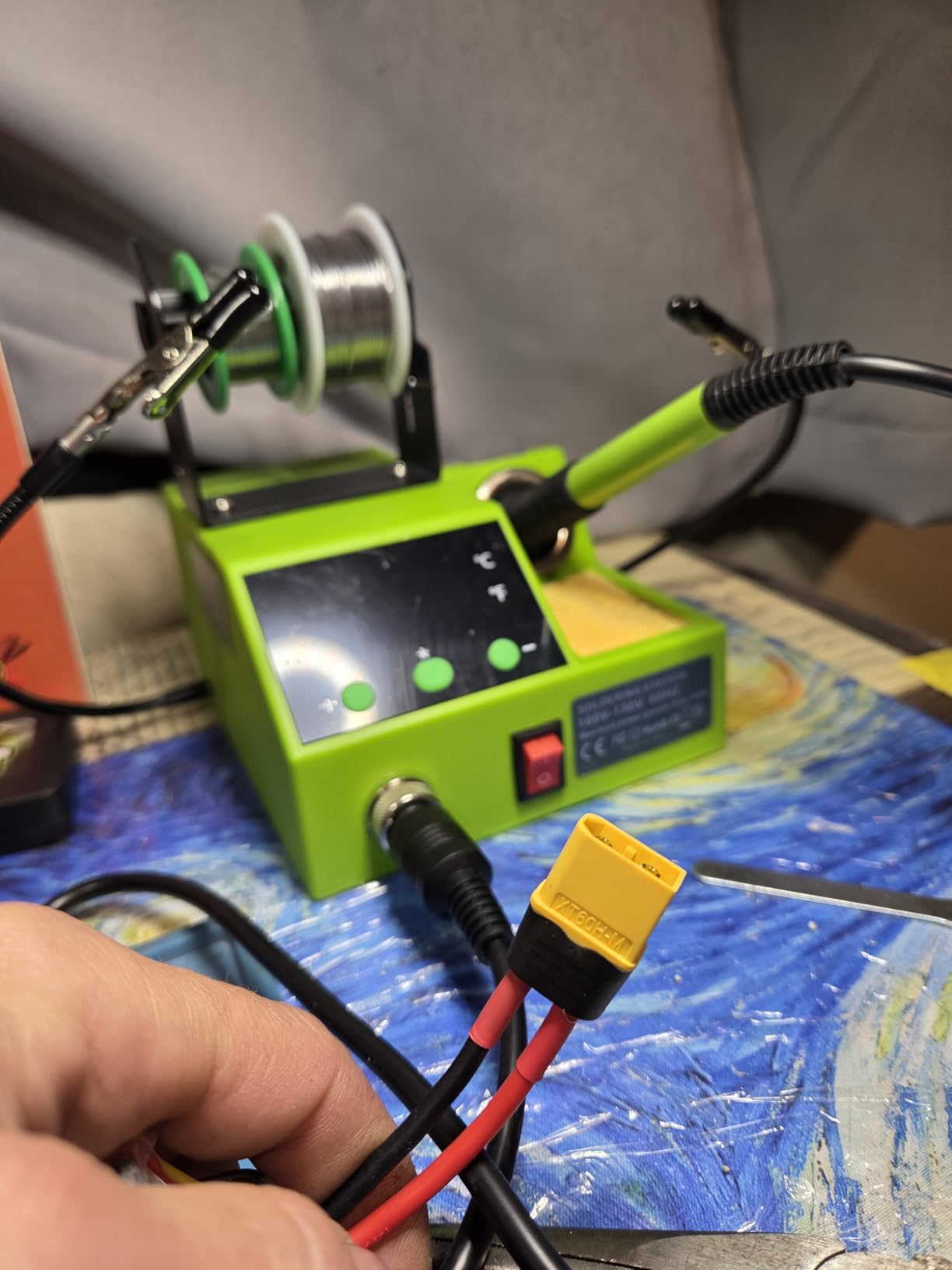 Soldering Station, 100W Digital Display Soldering Iron Station Kit with 2 Helping Hands, 356°F - 896°F, Auto Sleep, °C/°F Conversion, Solder Wire, Tips, Stand, Pump, Tweezers, Tip Cleaner, Green customer photo 2