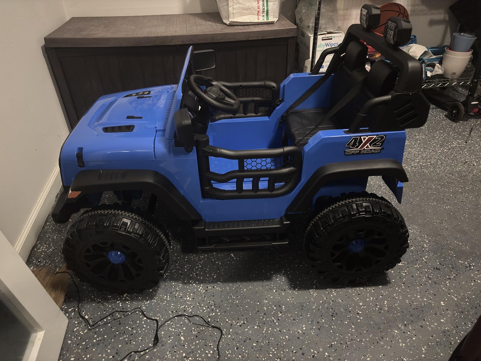 Licensed Land Rover 2 Seater Ride on Police Car, 24V Ride on Toy for Kids customer photo 2