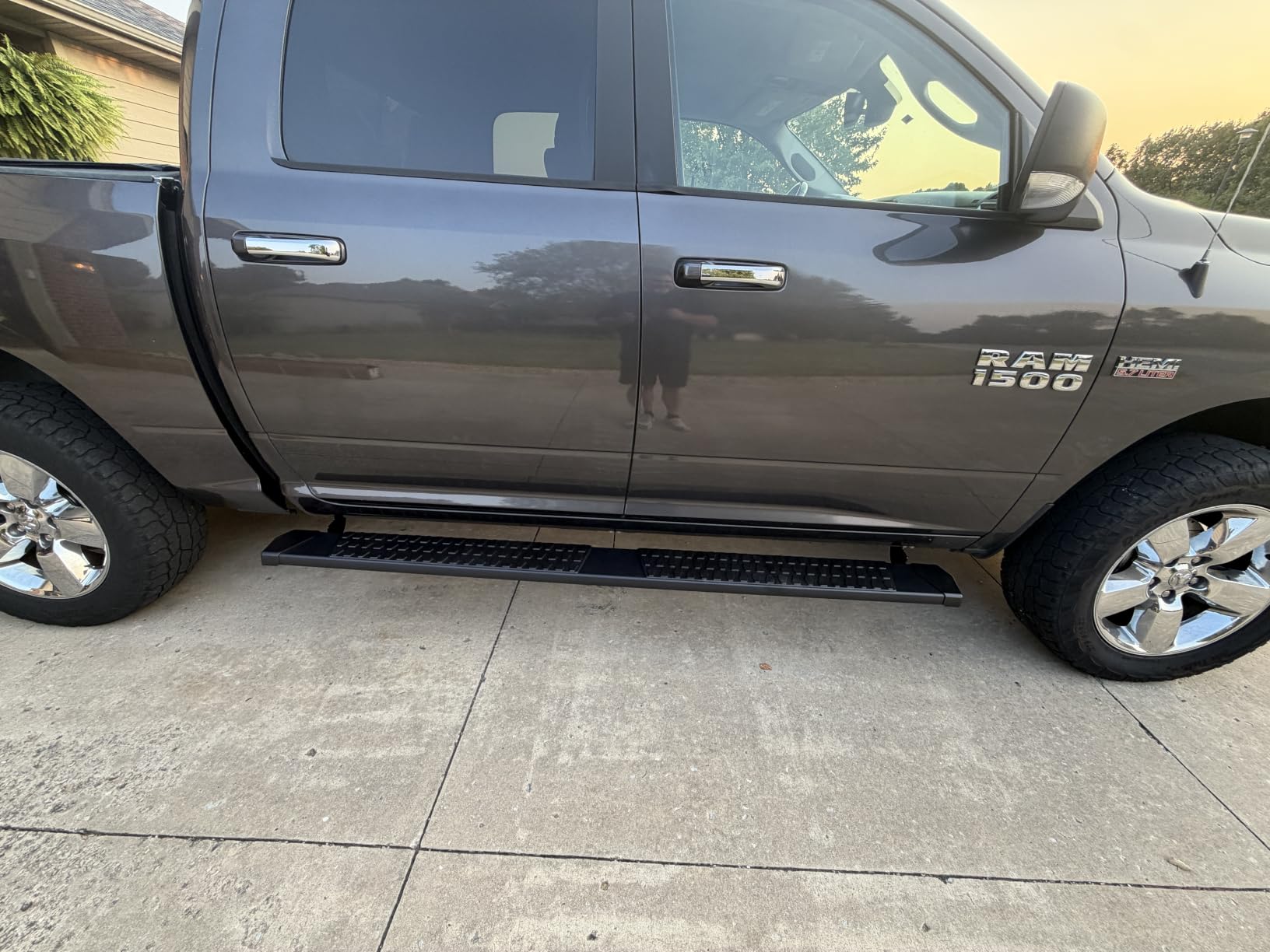 Running Boards Side Steps Compatible with 2015-2026 Ford F150 F 150, 2017-2026 Ford F250 F350 Super Duty SuperCrew/Crew Cab 4 Full Size Doors, Black Textured Aluminum Nerf Bars customer photo 2
