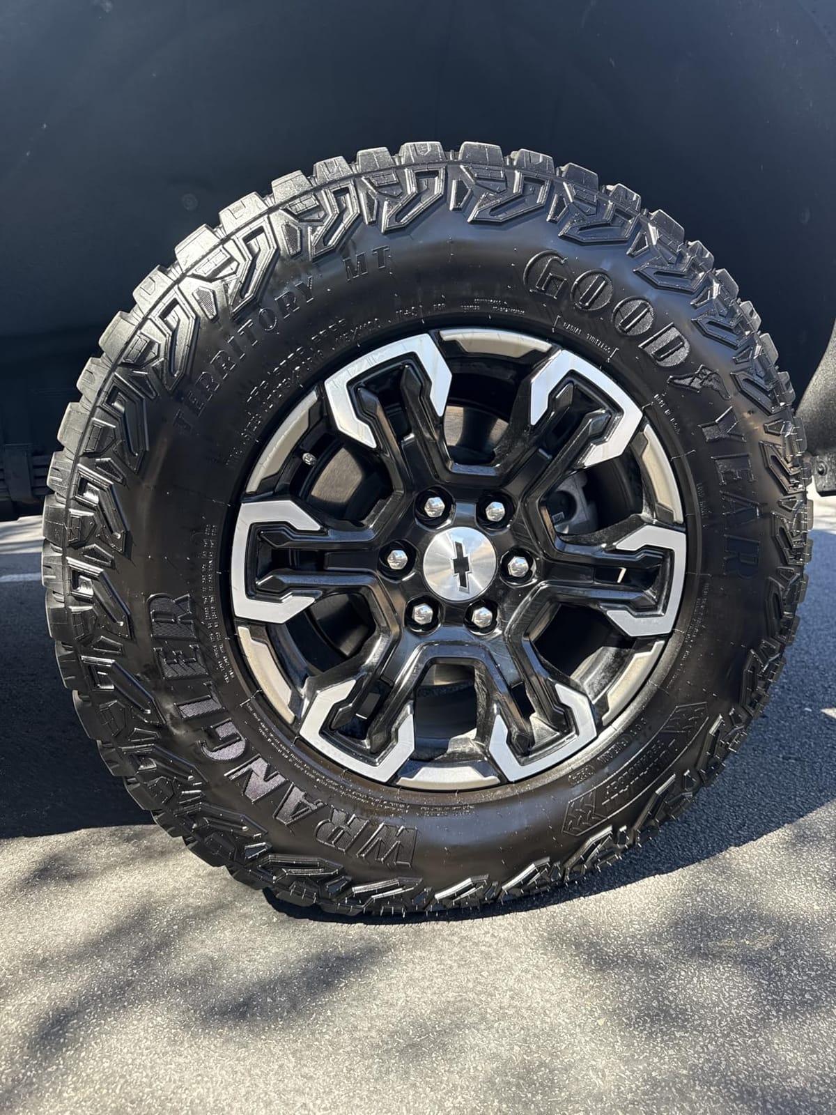 Meguiar's Hot Shine Tire Foam, 19 Oz customer photo 2