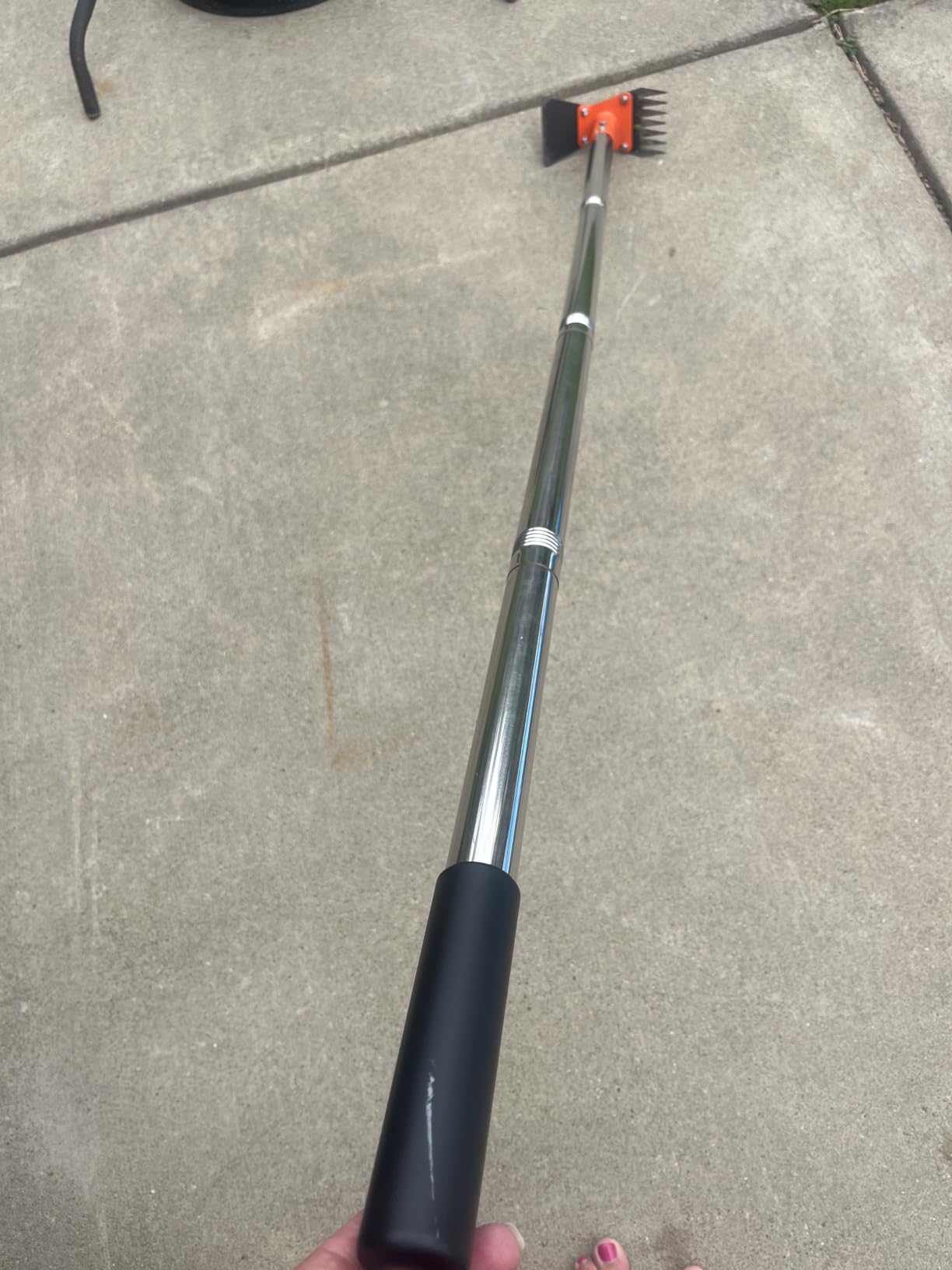 2-in-1 Garden Hoe and Weed Puller Rake 61 Inch Spring Steel Head Adjustable Long Handle Weeding Tool Heavy Duty Sand Texture Finish, Weed Remover for Garden, Yard, Lawn, Driveway customer photo 1