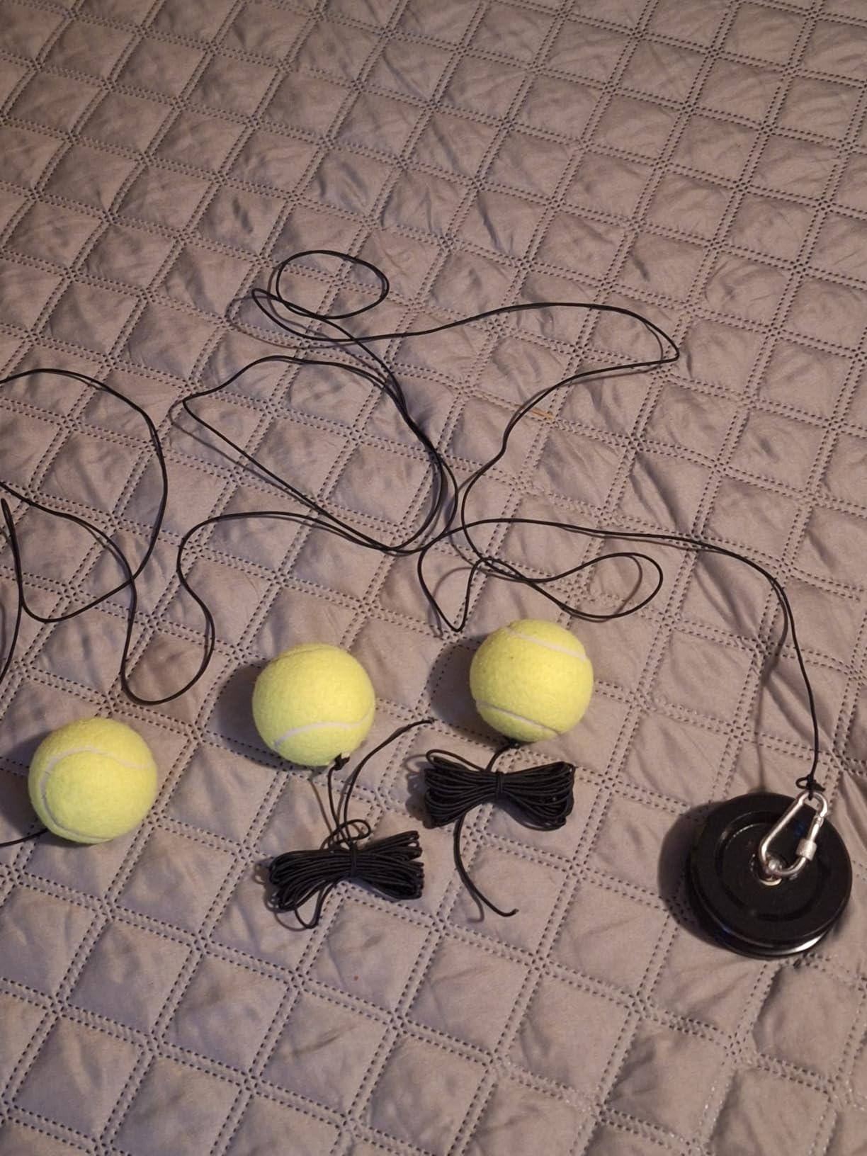 Portable Full Metal Tennis Trainer, Rebounder with String & 3 Balls, Self Practice Training Equipment for Adults Family customer photo 1