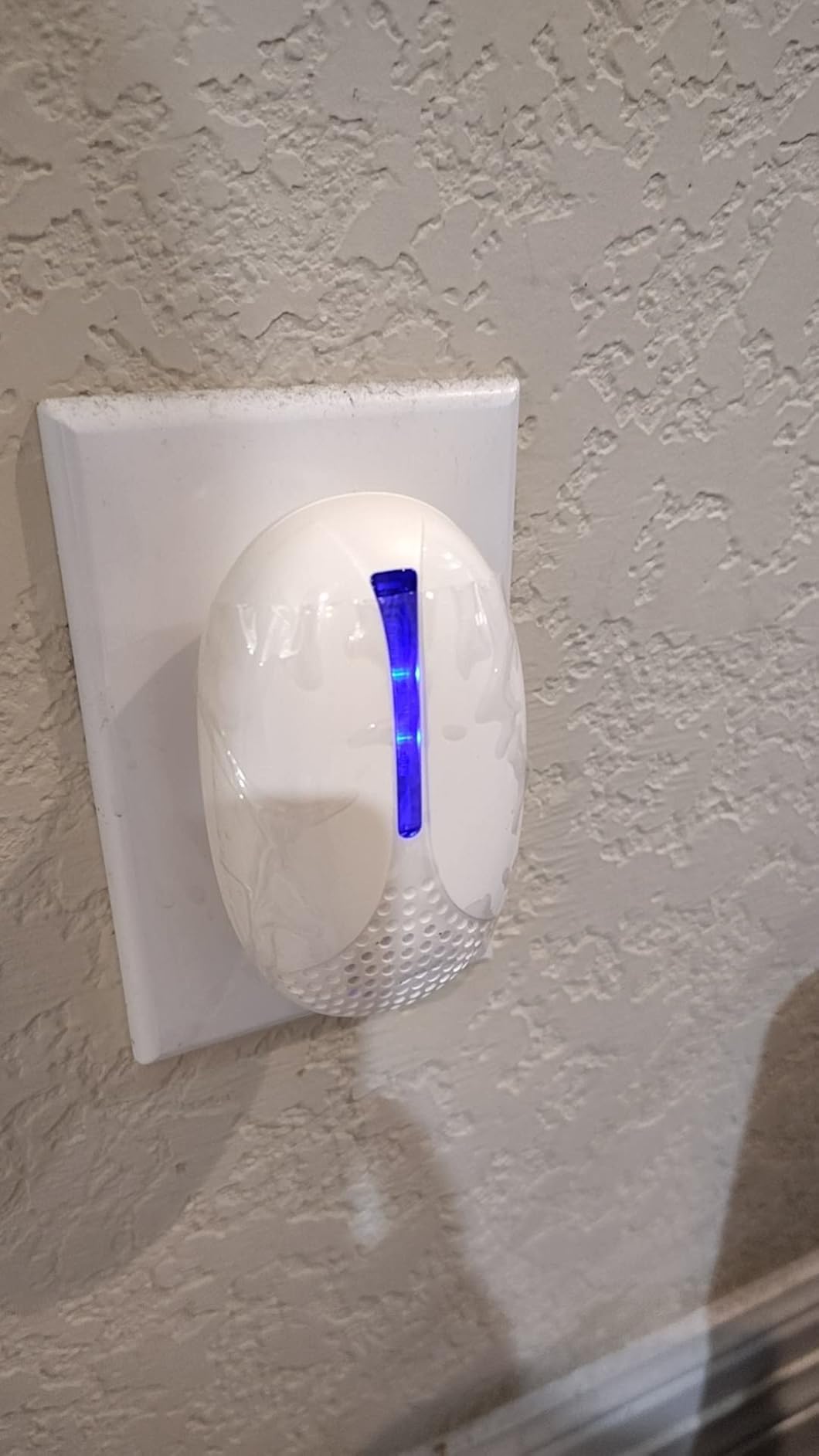 2026 Upgraded Ultrasonic Pest Repeller Indoor, Plug-in Mouse Traps, WHT 6P customer photo 2